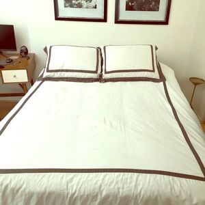 Hotel collection Queen Duvet and Shams